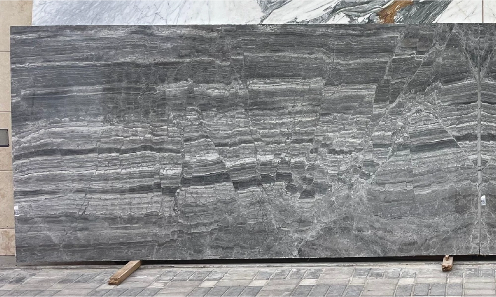 Lasandra Grey - Image 2