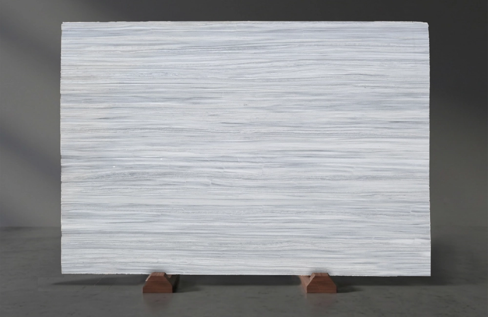 Nestos Grey Light
